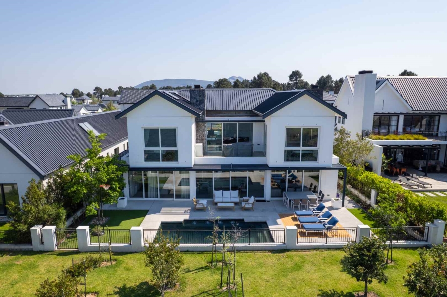 5 Bedroom Property for Sale in Val De Vie Estate Western Cape